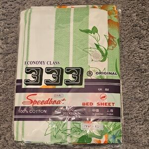 333 Green and White Bed Sheet Kumot Blanket